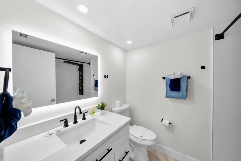 Villa Luxury Waterfront Haven In Cape Coral - Dog-Friendly Escape With Private Pool Exterior foto